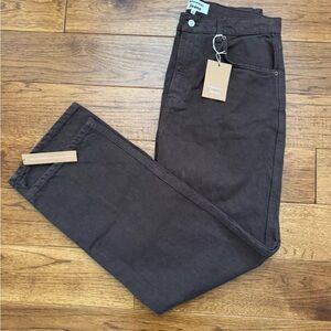 New with tags. Reformation Val 90s Mid Rise Straight Leg Jean Espresso size 30.